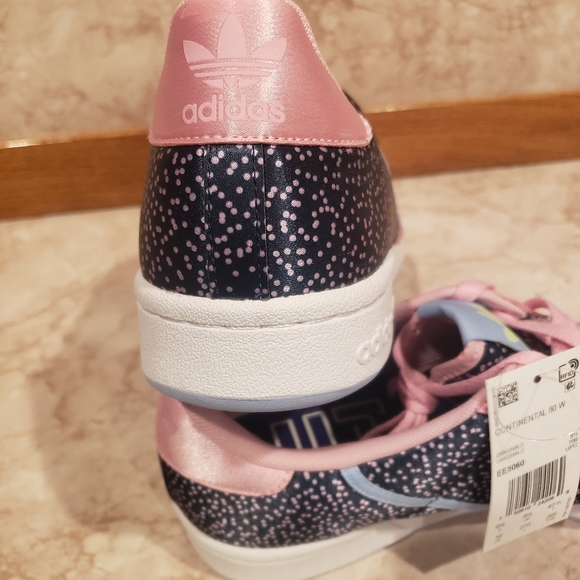 ⬆️Adidas - Picture 5 of 9